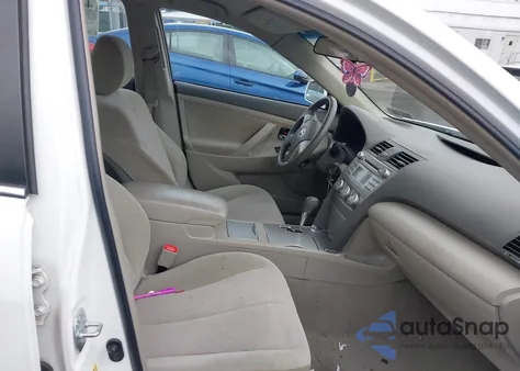 2011 Toyota Camry Le from USA, damaged, VIN 4T1BF3EK3BU750132